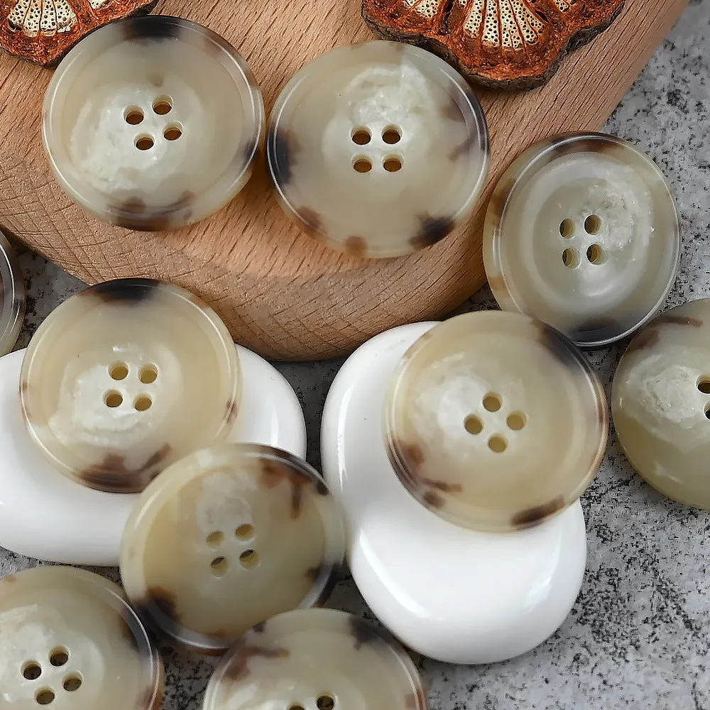 15-25mm Round 4 Hole Colorful Patterned Urea Buttons for Casual Suits Vests