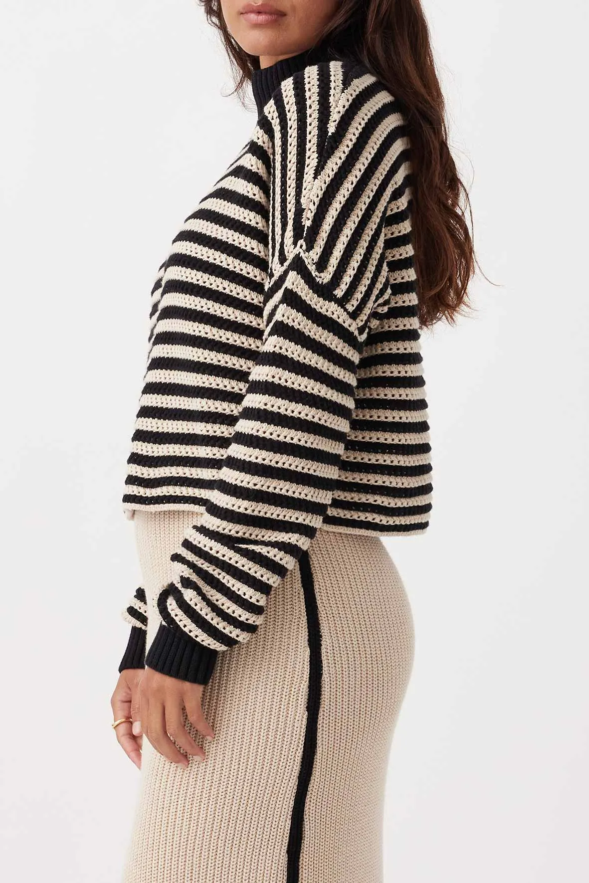 ARCAA June Cropped Sweater - Sand & Black