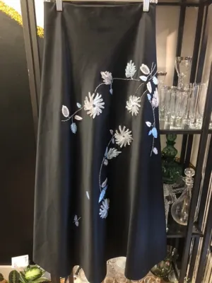 BEBE evening skirt, size 6 #169