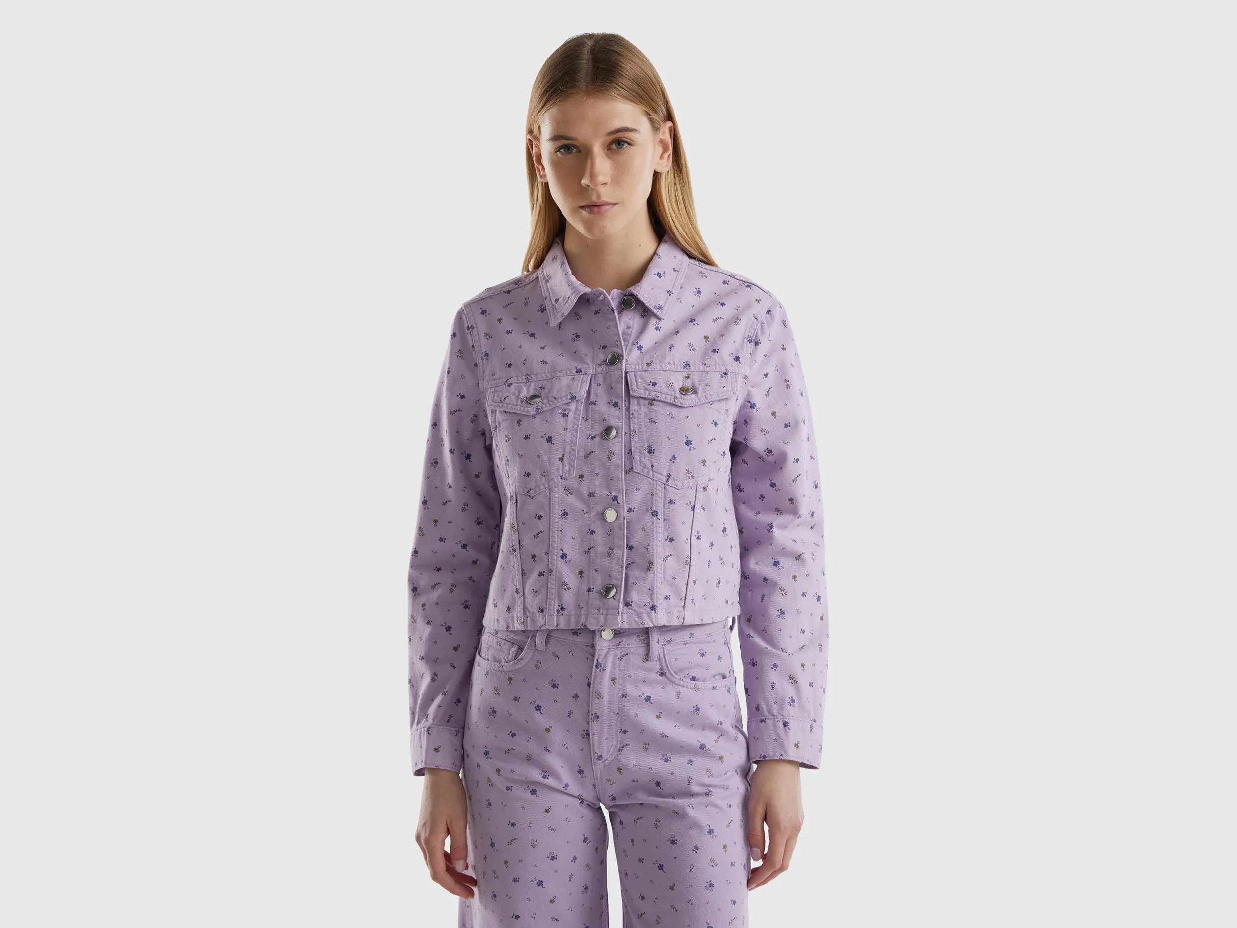 Collared Neck Printed Jacket