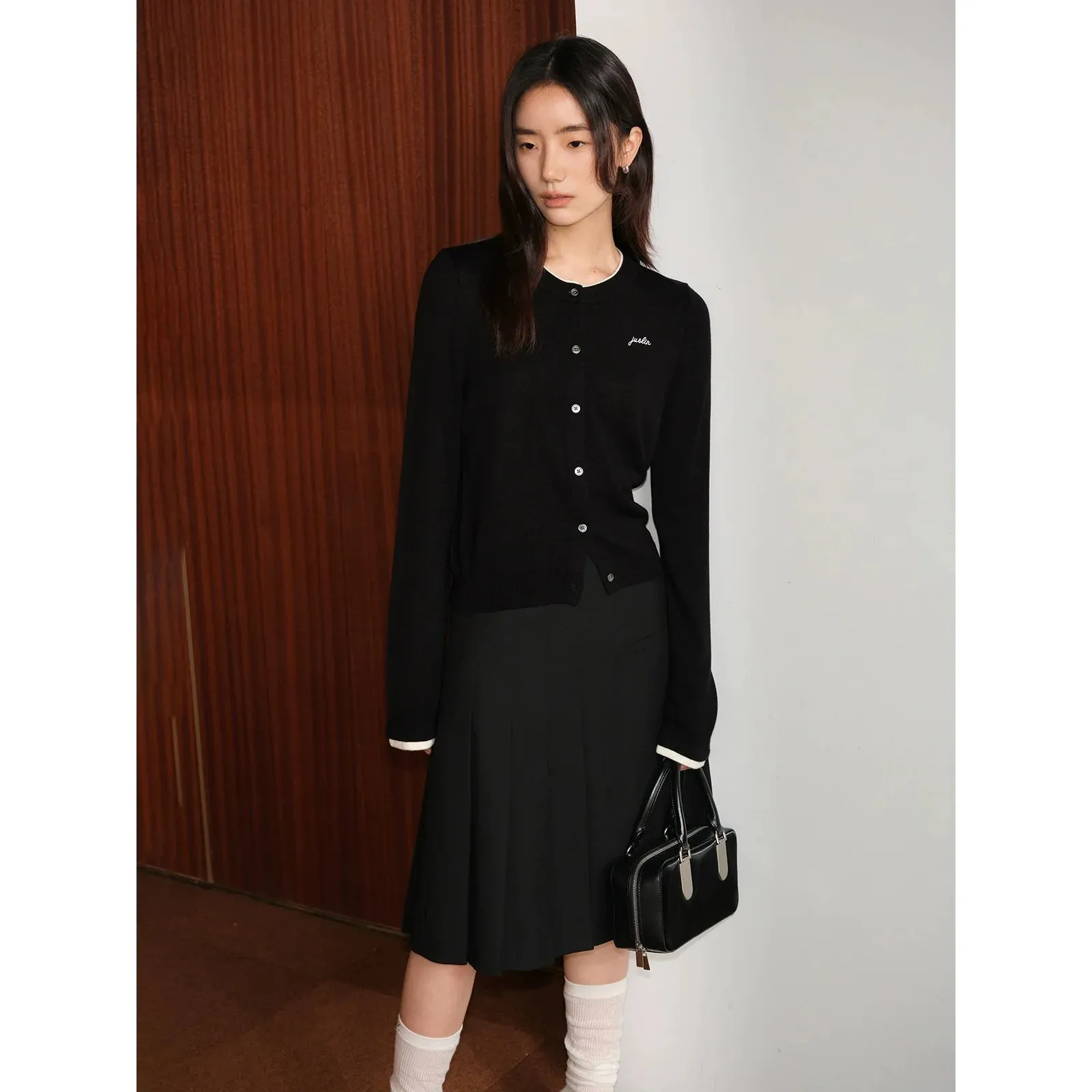 Contrast Color Asymmetric Pleated Skirt