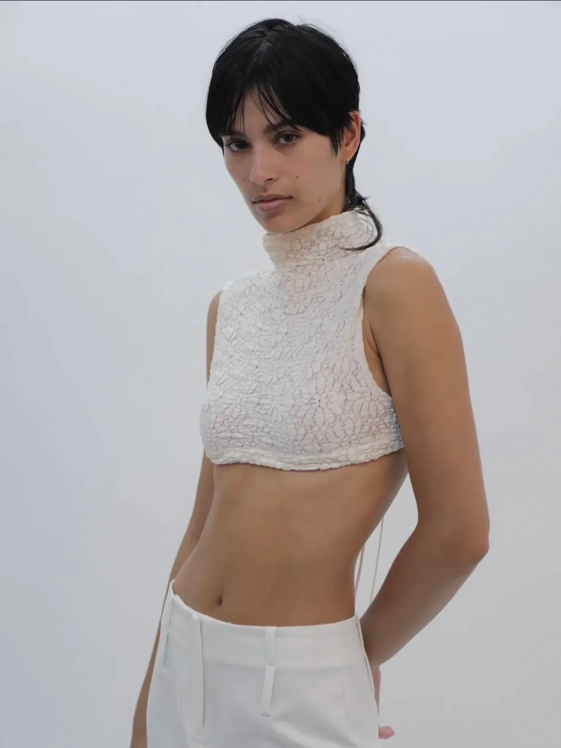 CROPPED LACE TURTLENECK   DEADSTOCK