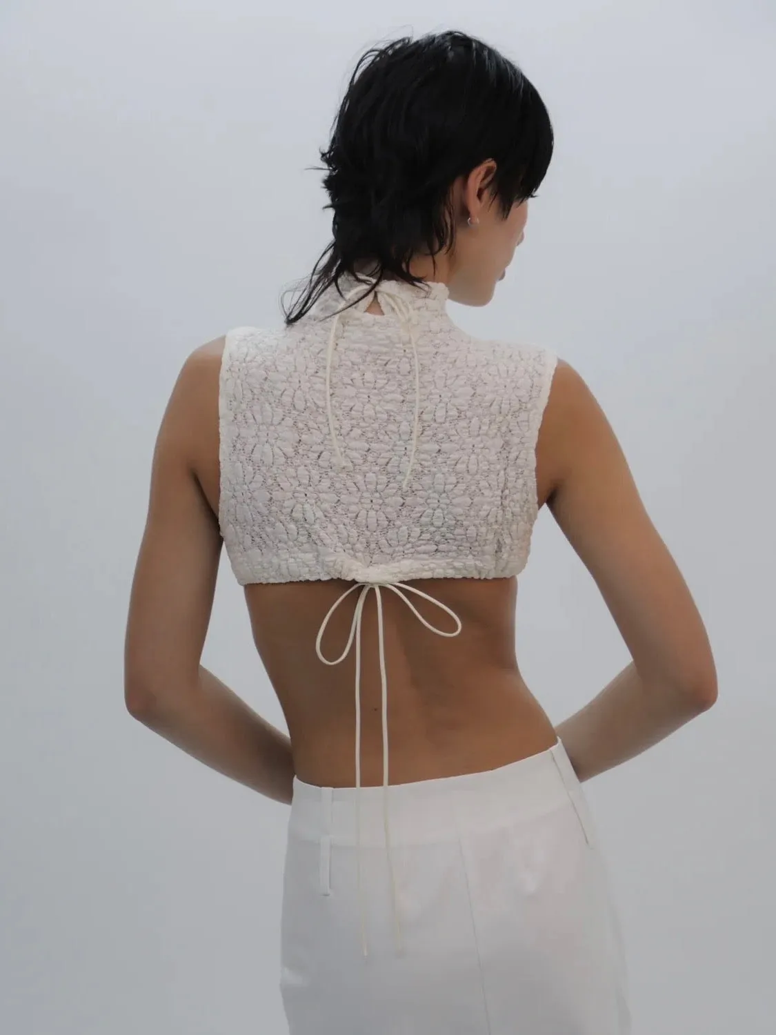 CROPPED LACE TURTLENECK   DEADSTOCK