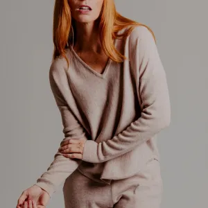 Curved Hem Vee Jumper - Oatmeal