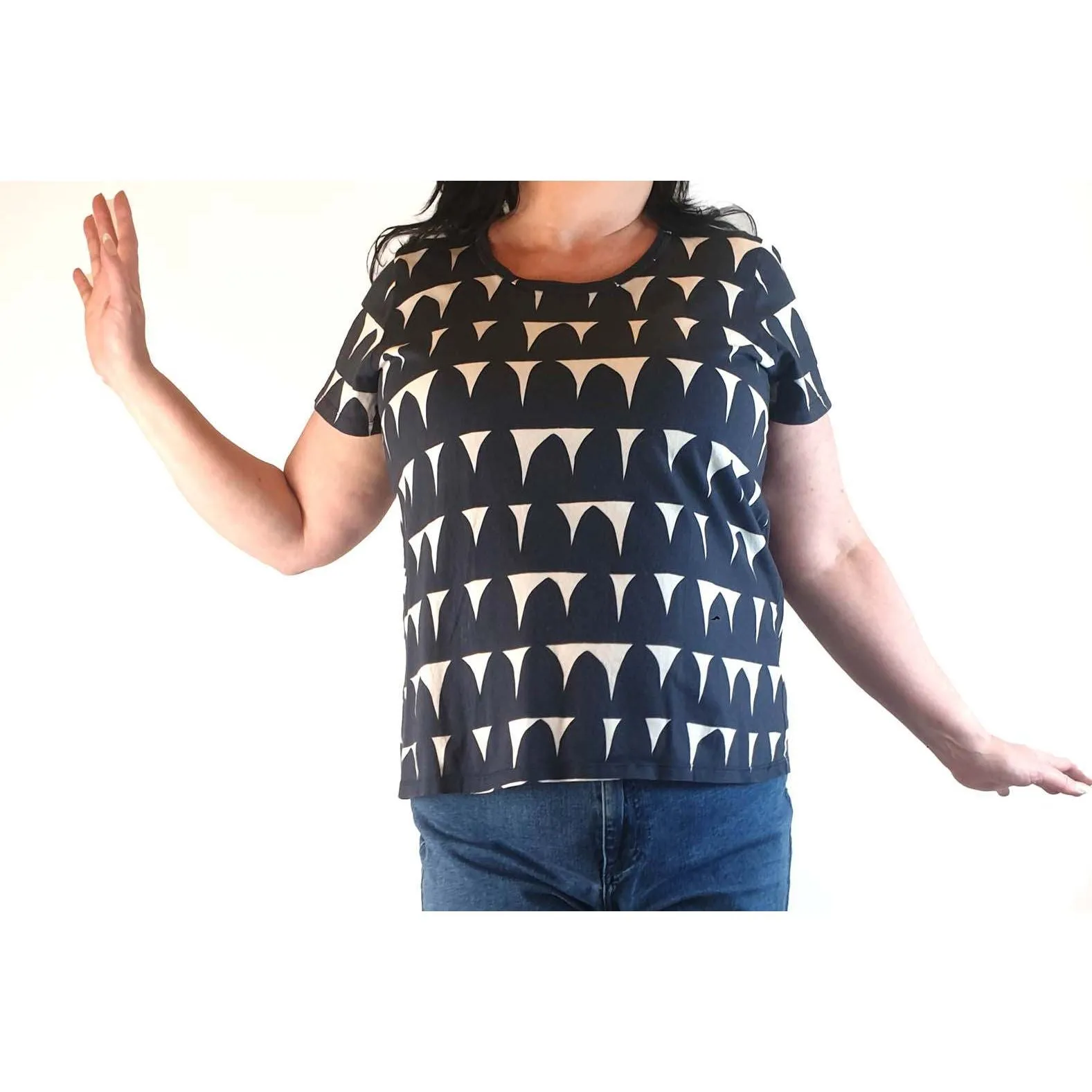Doops black print top size XL