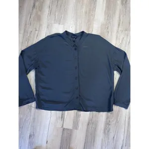 Eileen Fisher grey button blouse blazer