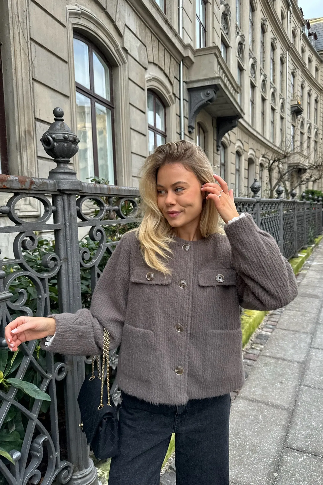 ElliIC Jakke - Mørkebrun