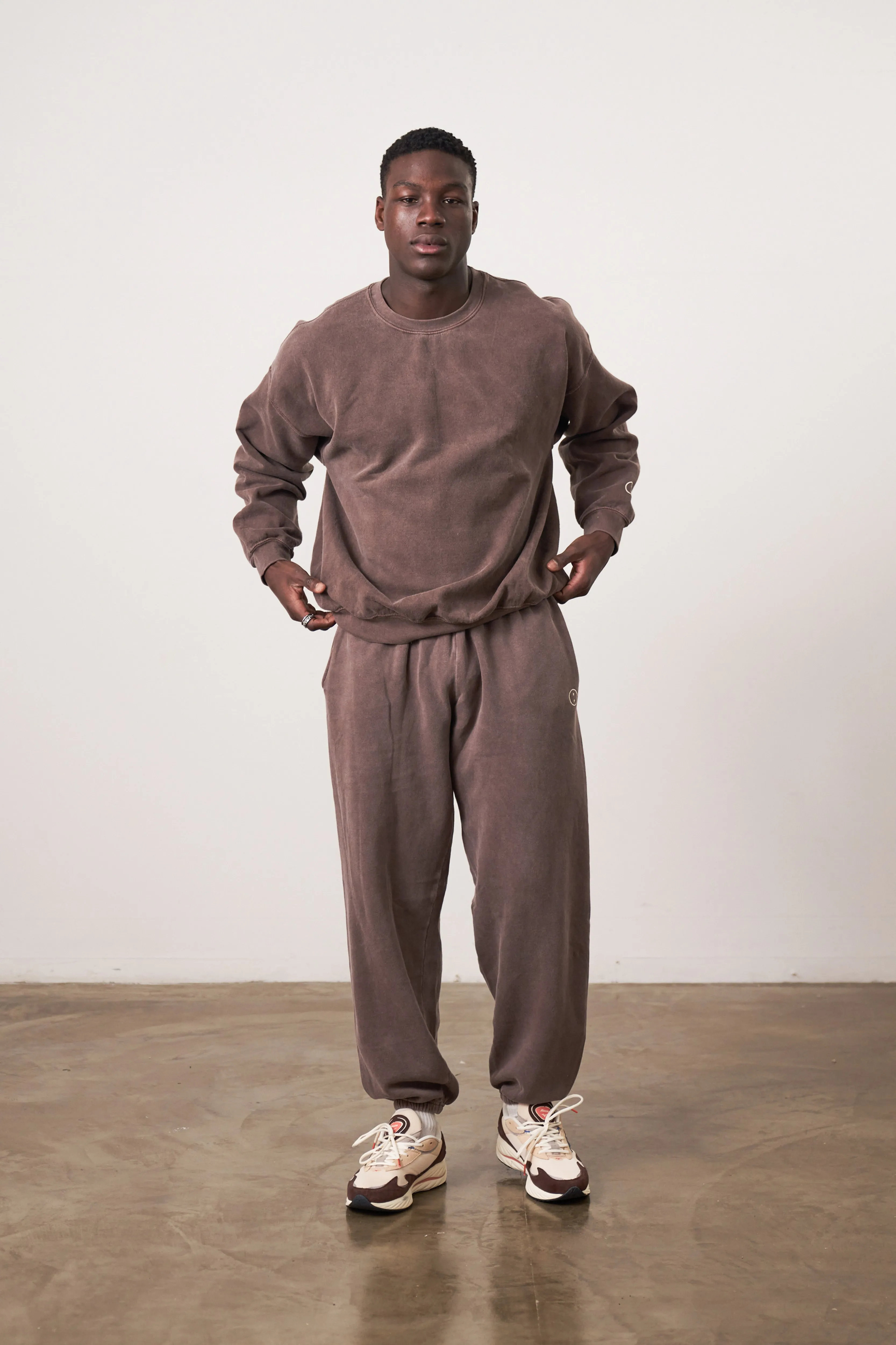 Essentials Vintage Washed Sweater & Jogger Set - Cocoa