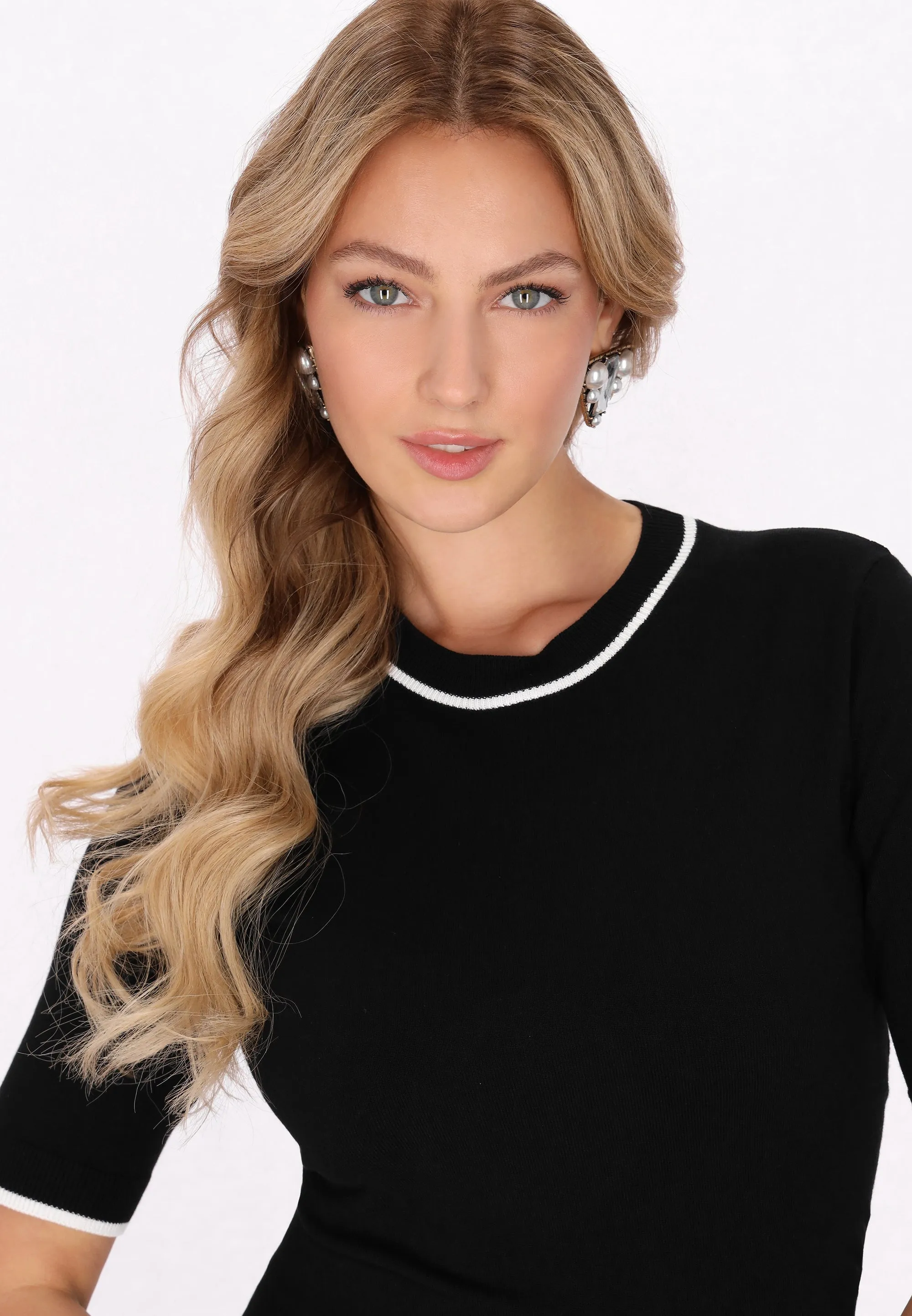 faina Women's Sweater