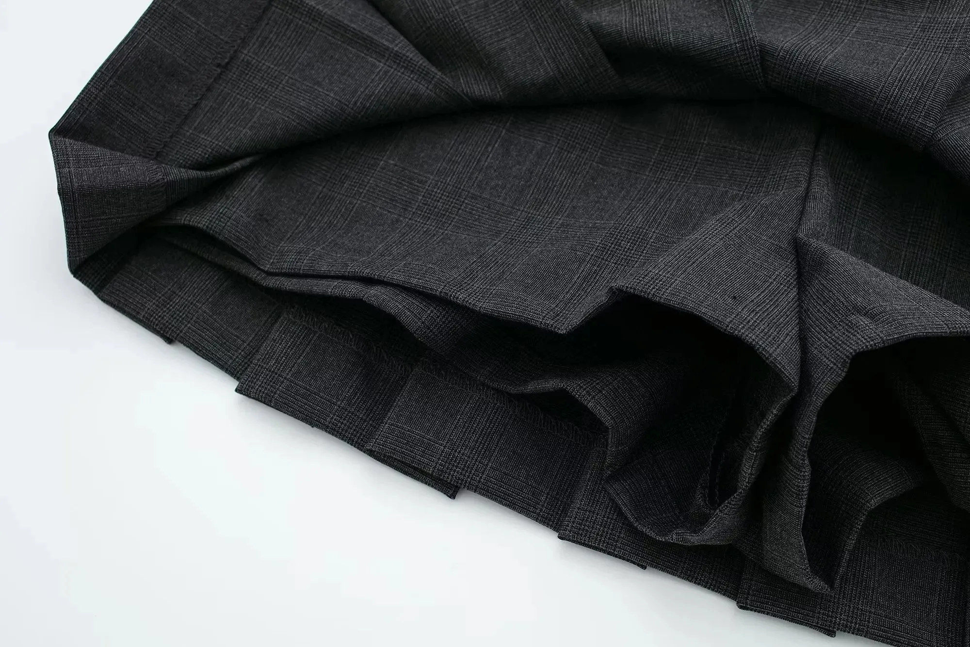 Female Fashion Textured Wild Folds Skirt Sweetwear Skirt Women High Waist Trend With Belt Tight Mini Skirt Y2k