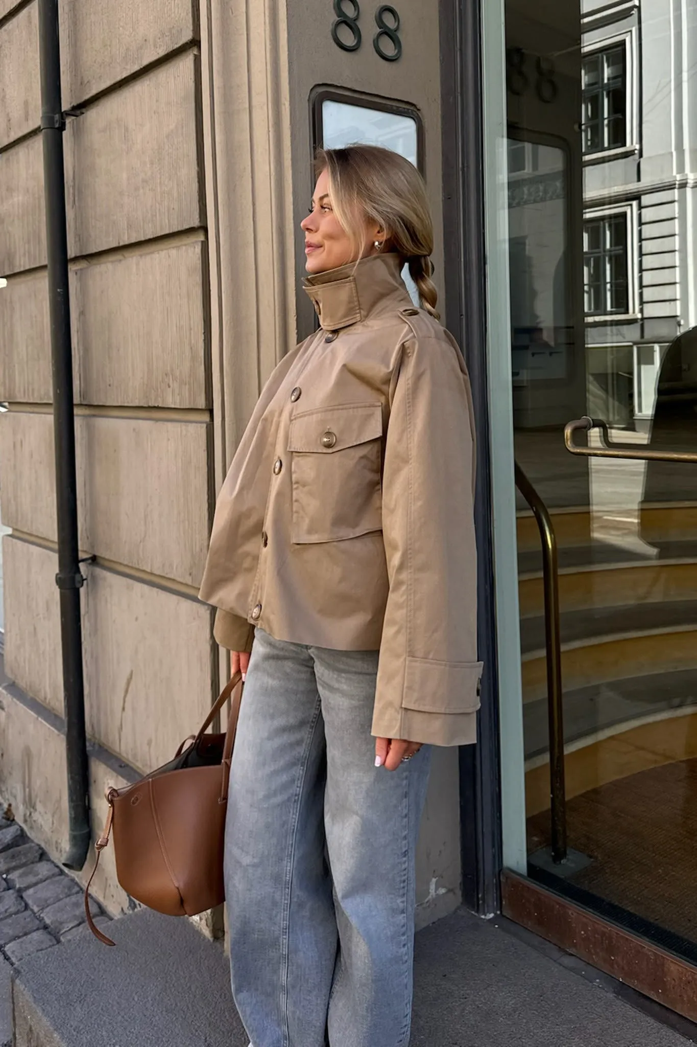 FrejaIC Kort Trenchcoat - Brun