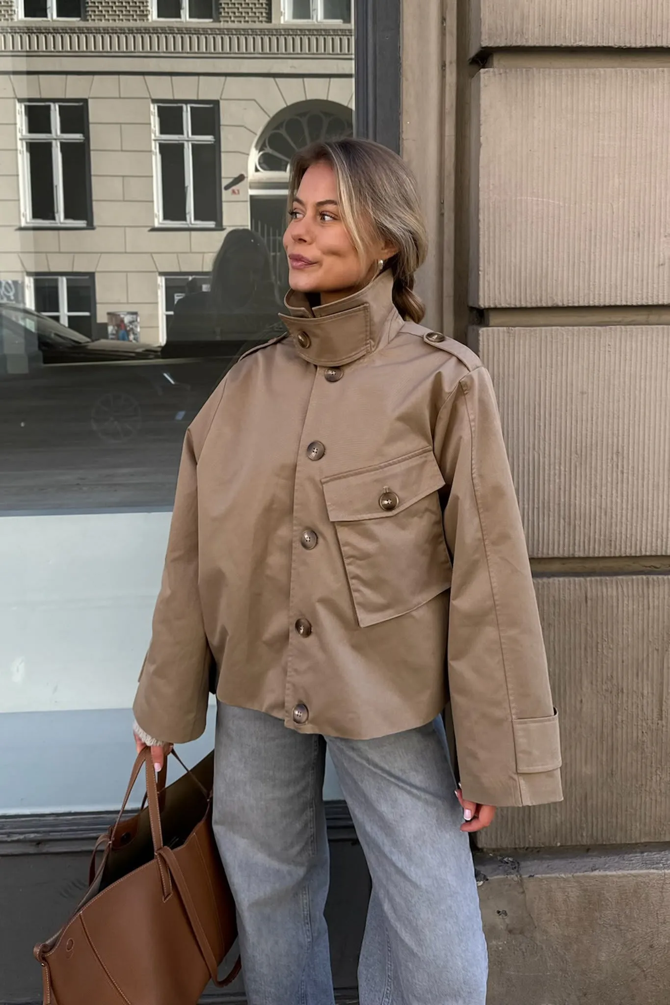 FrejaIC Kort Trenchcoat - Brun