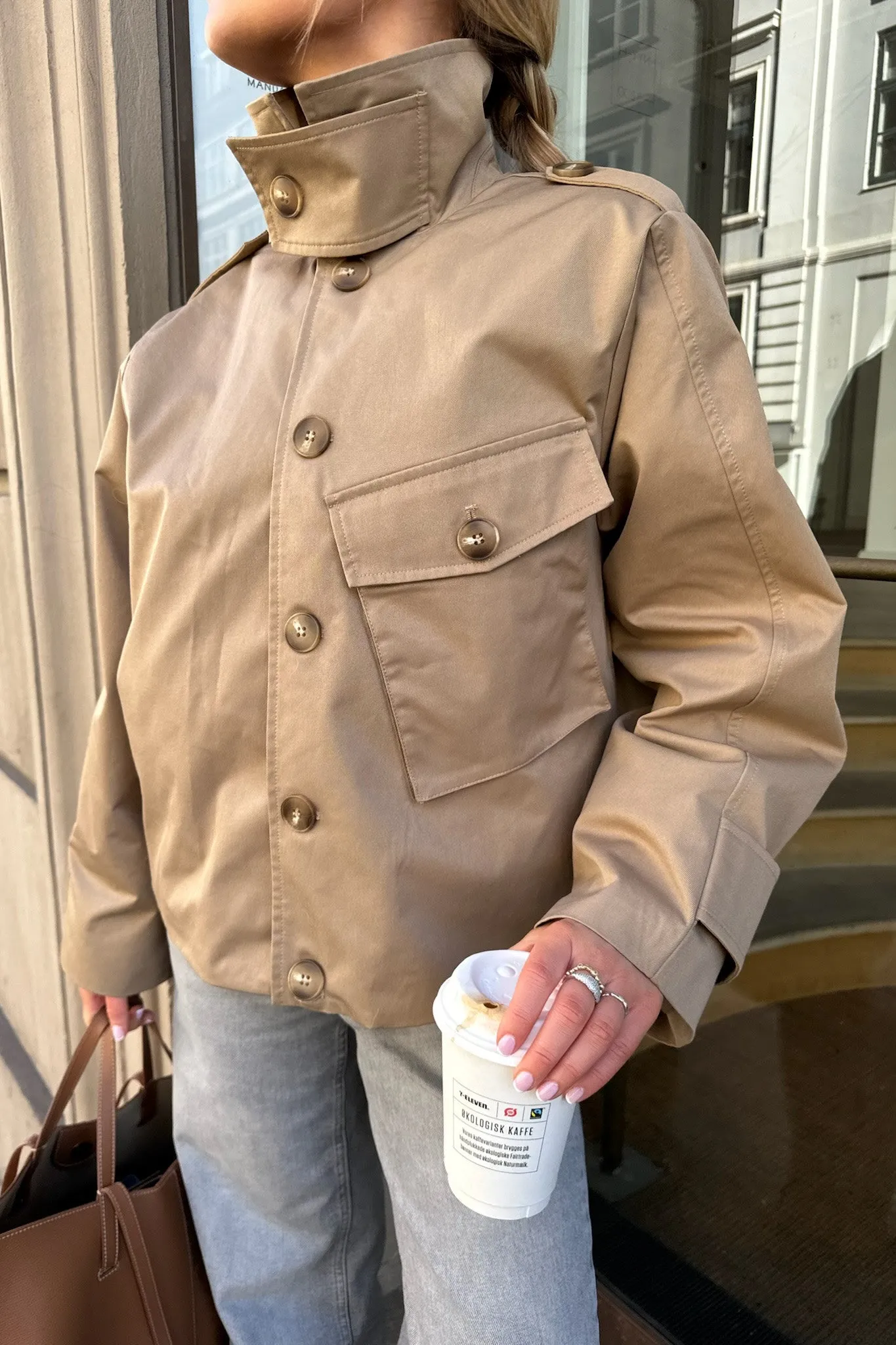 FrejaIC Kort Trenchcoat - Brun