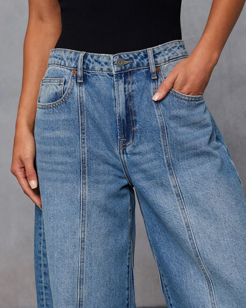 Horseshoe Pintuck Barrel Jeans