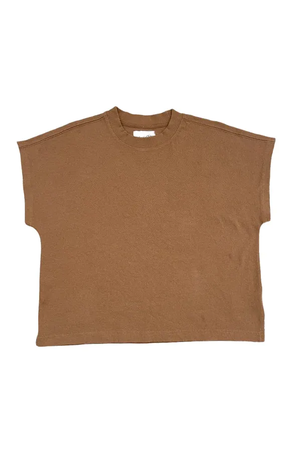 Jeanne Tee in Tobacco
