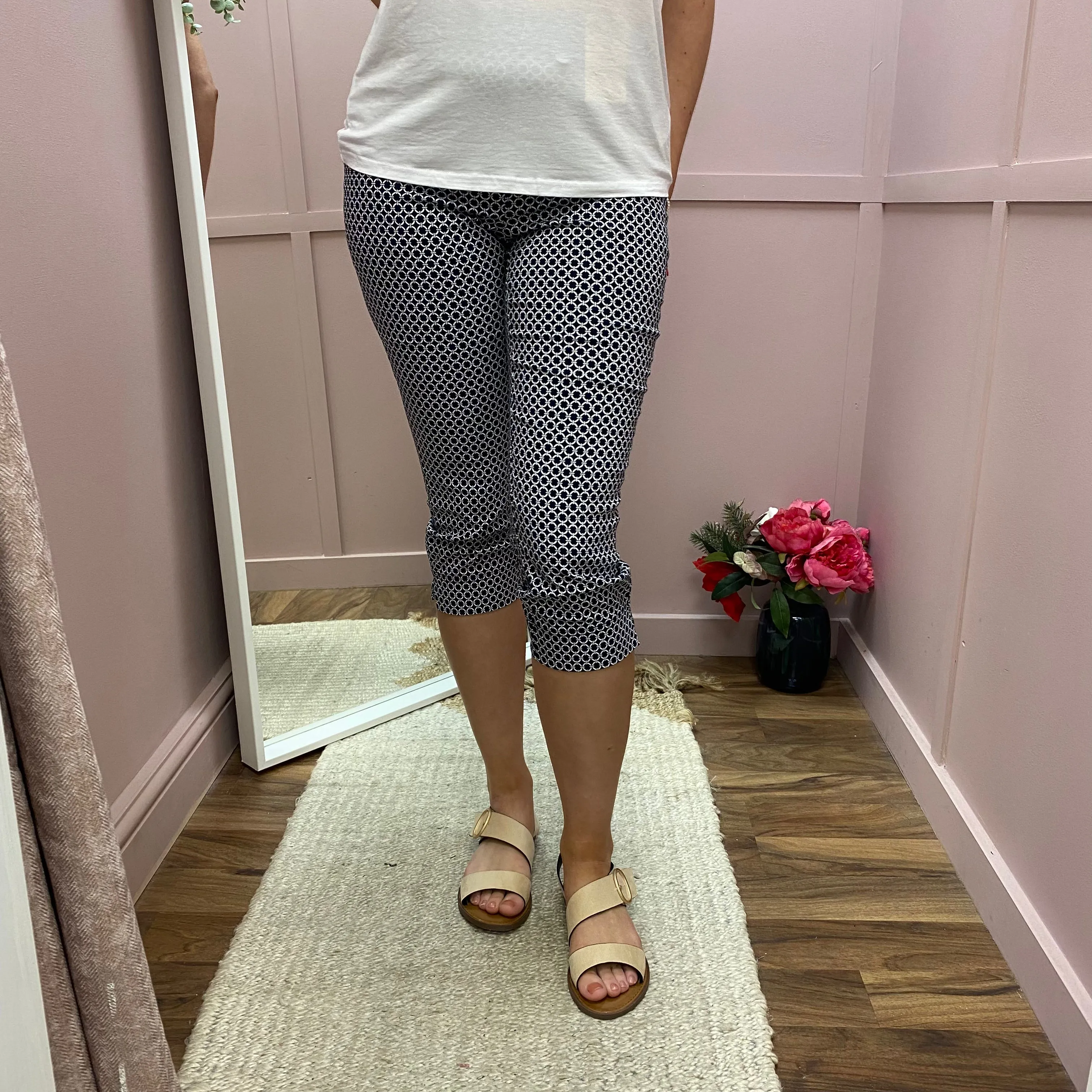 Kelaya Chain Print Crops