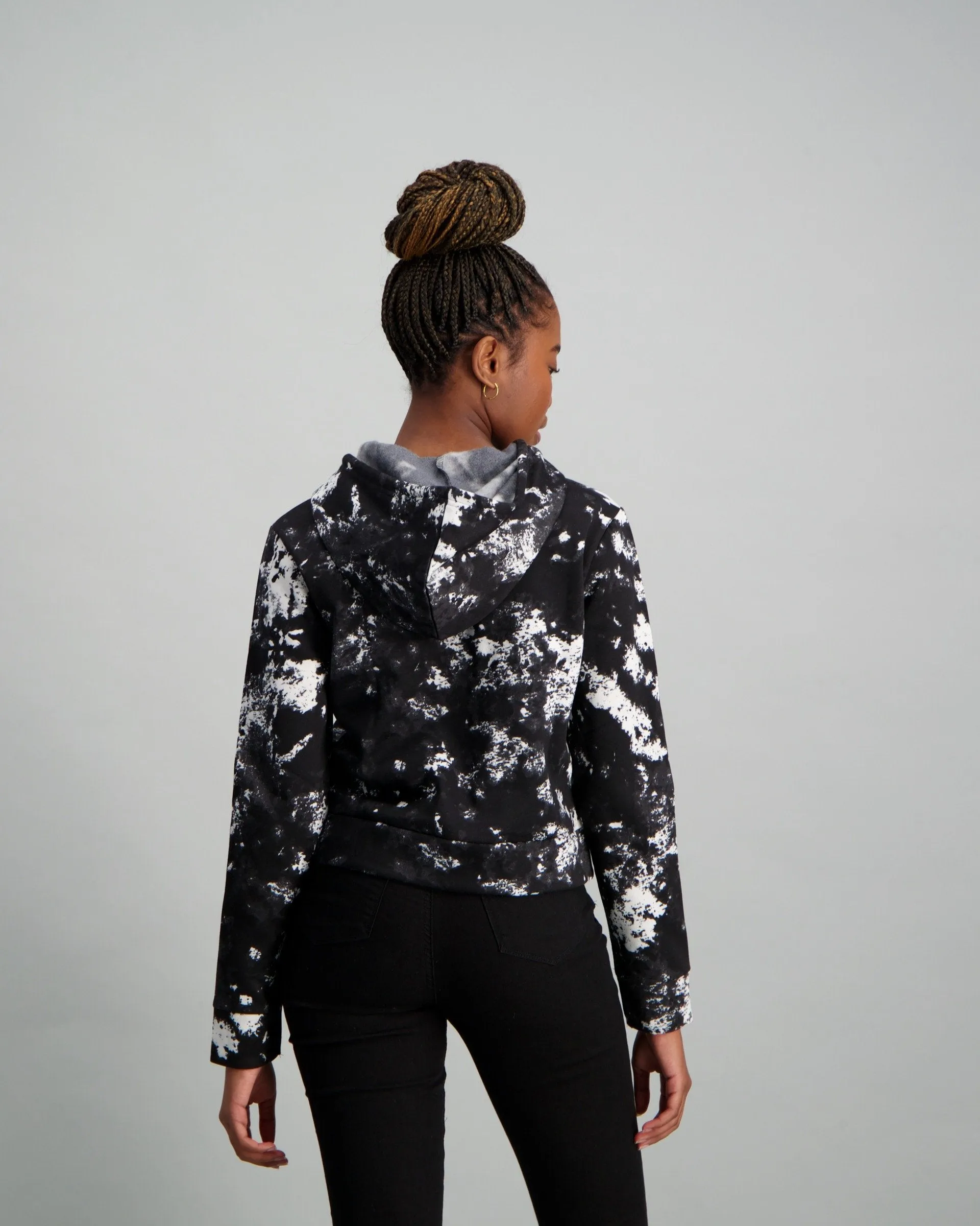 Ladies-Black Tye Dye Pullover With Embroidery