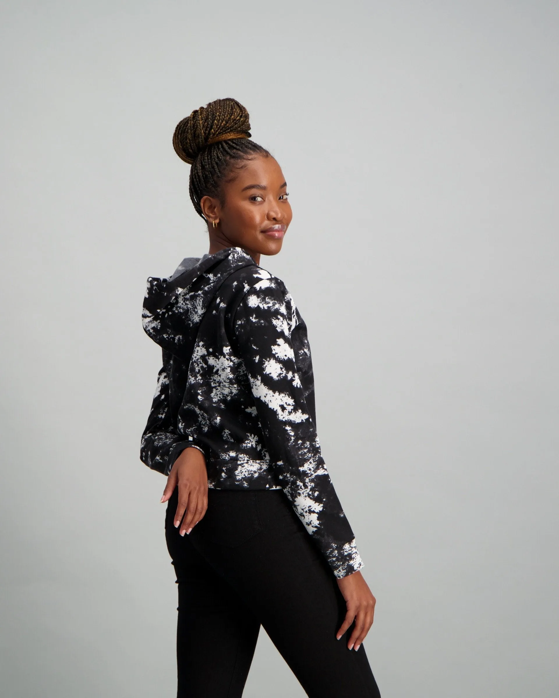 Ladies-Black Tye Dye Pullover With Embroidery