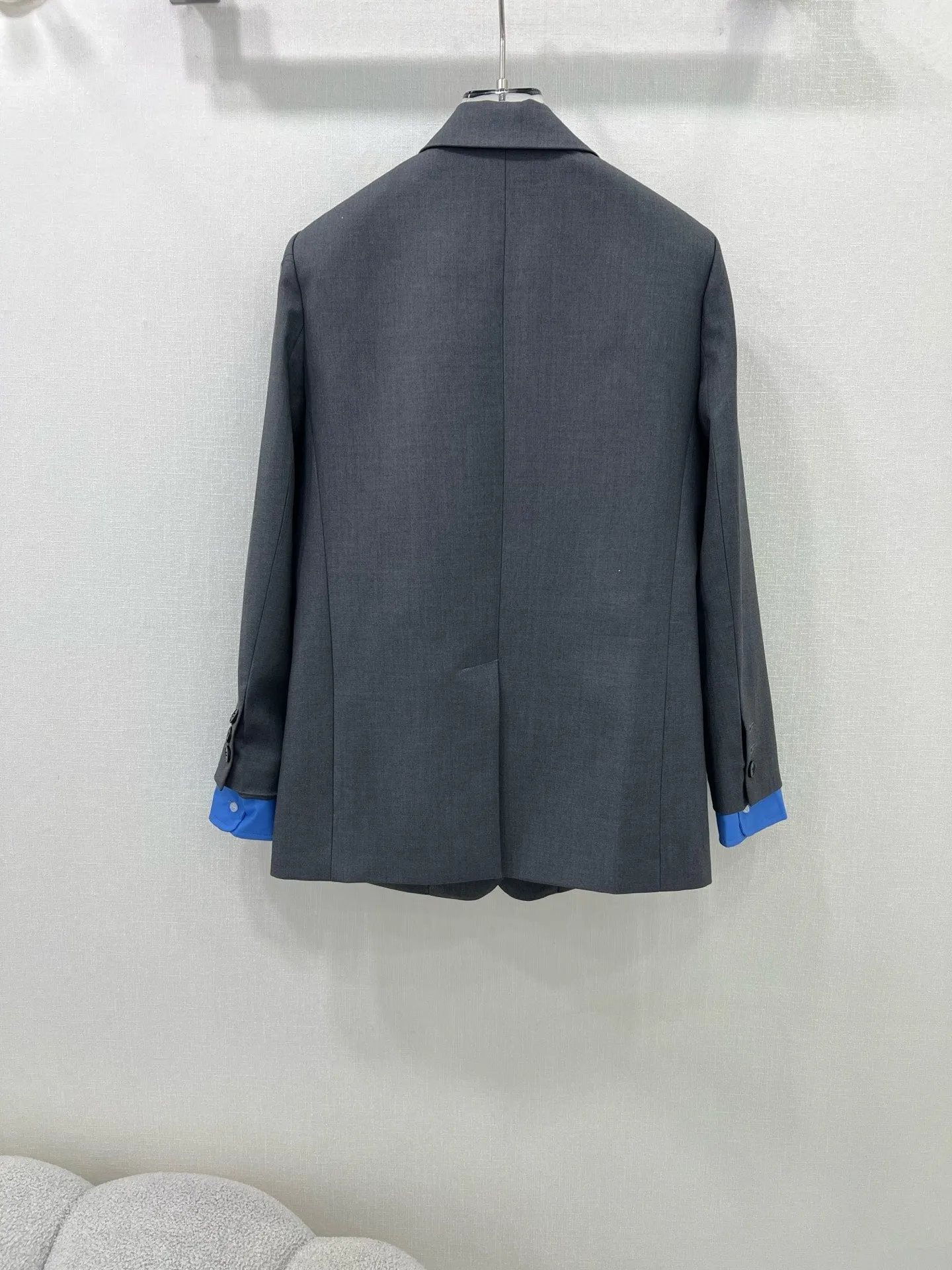 MU 25 new blazer