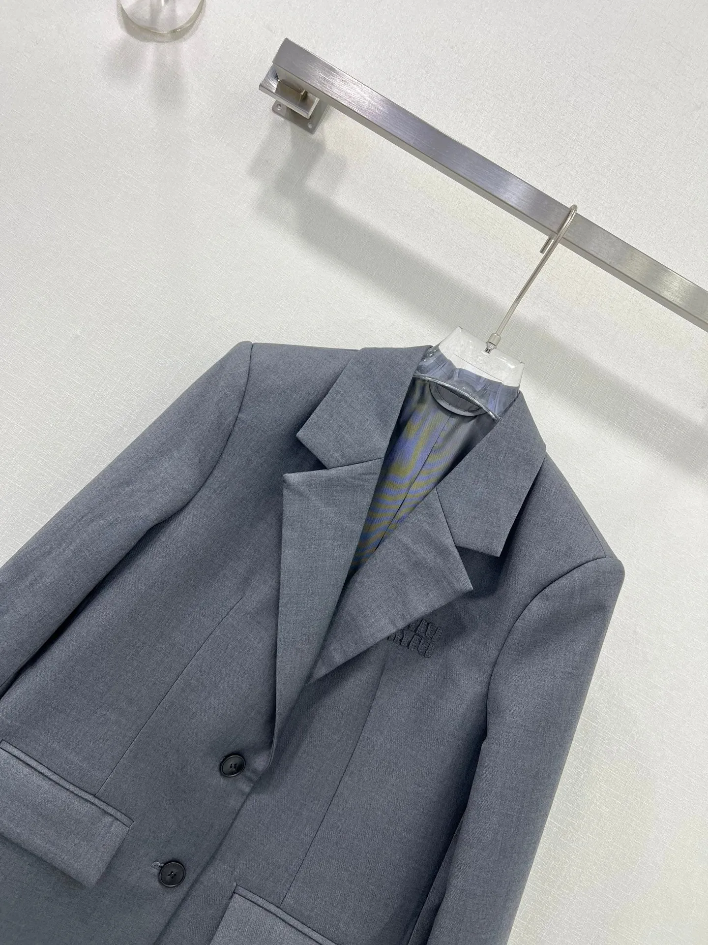 MU 25 new blazer