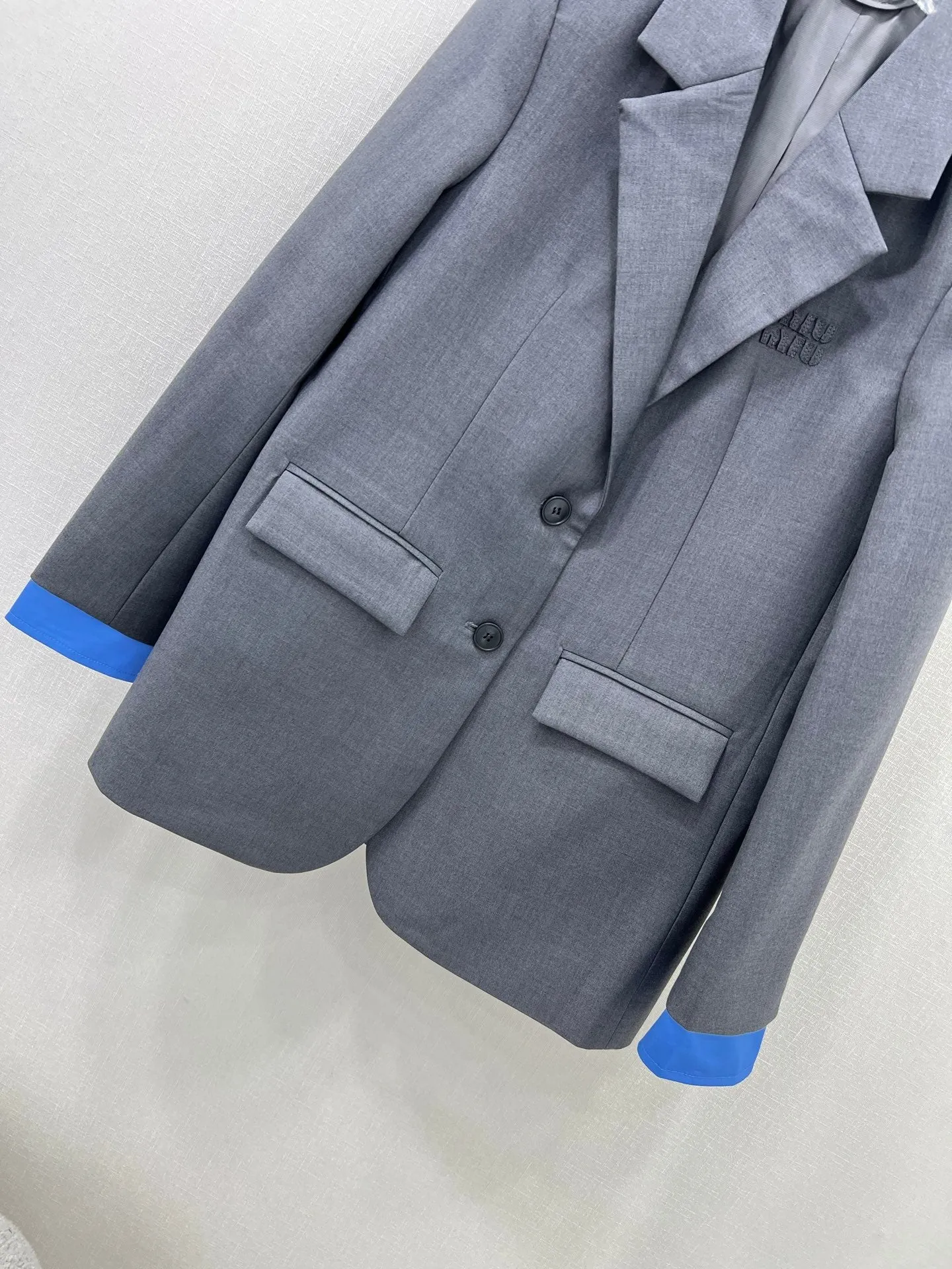 MU 25 new blazer
