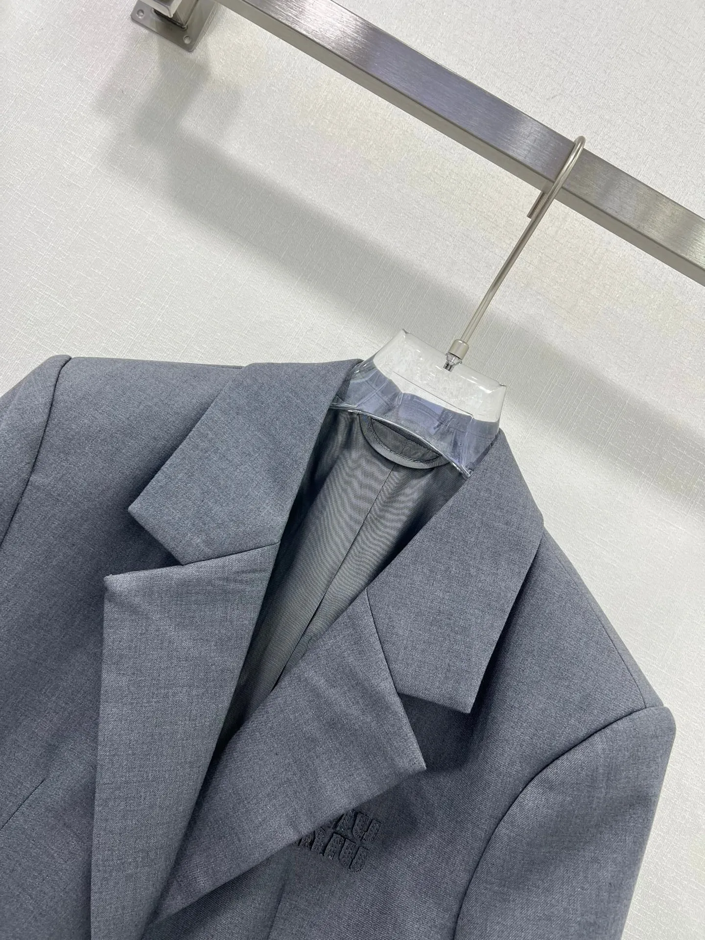 MU 25 new blazer