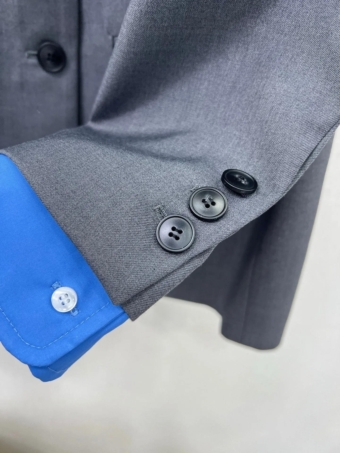 MU 25 new blazer