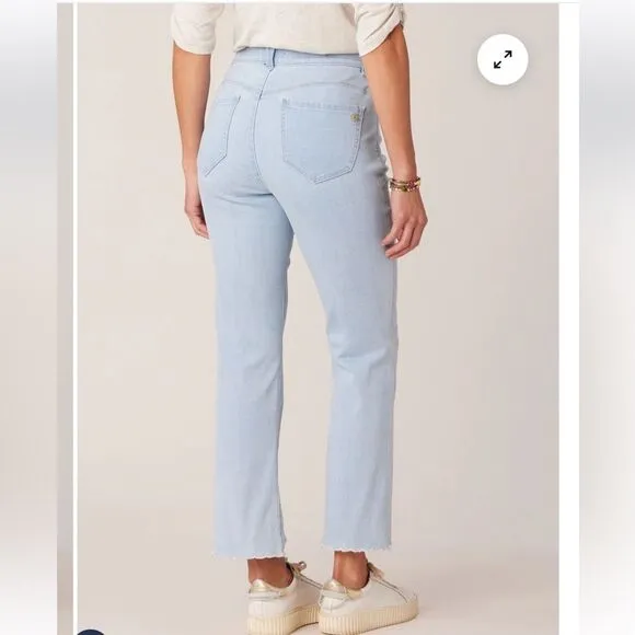NEW WITH TAGS DEMOCRACY “AB”SOLUTION HIGH RISE CROPPED ITTY BITTY FLARE JEANS 14