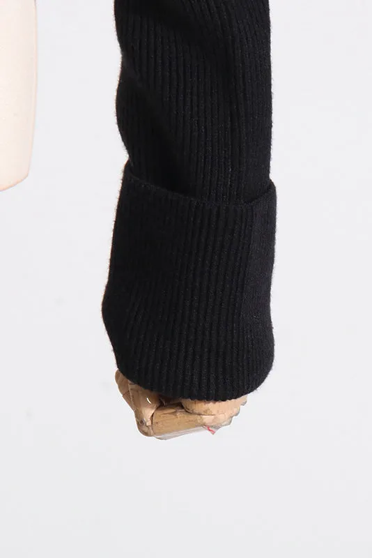 OFF SHOULDER KNIT CROPPED SWEATER