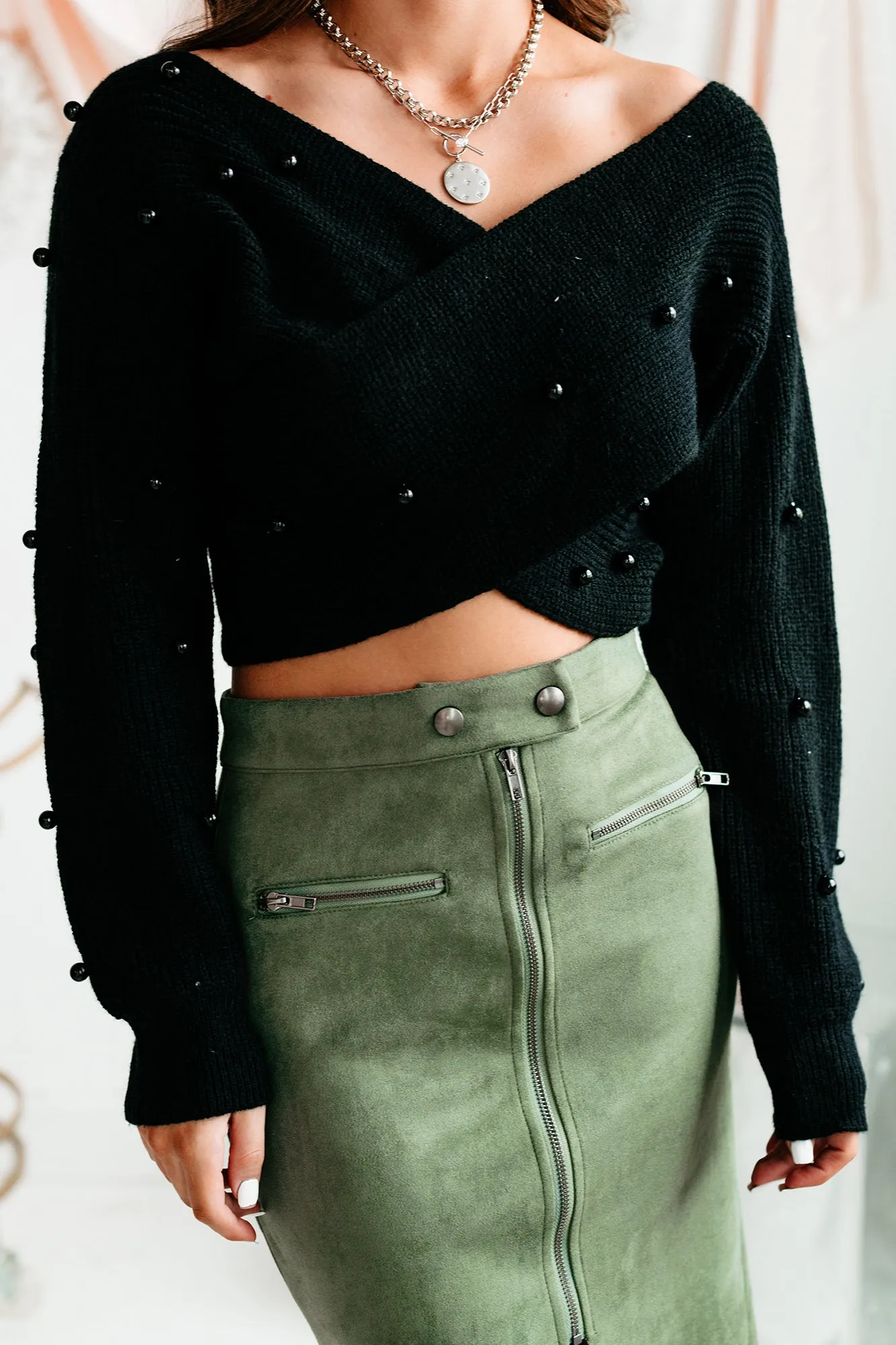 Pearl Next Door Cropped Pearl Embellished Sweater (Black)