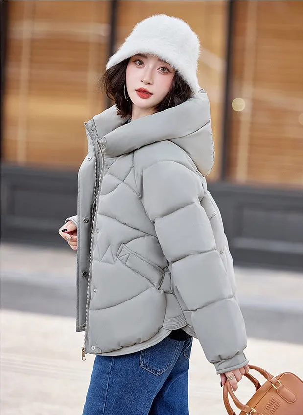 Relaxed-Fit Water-Resistant Puffer Jacket for Women Zip Up and Hooded