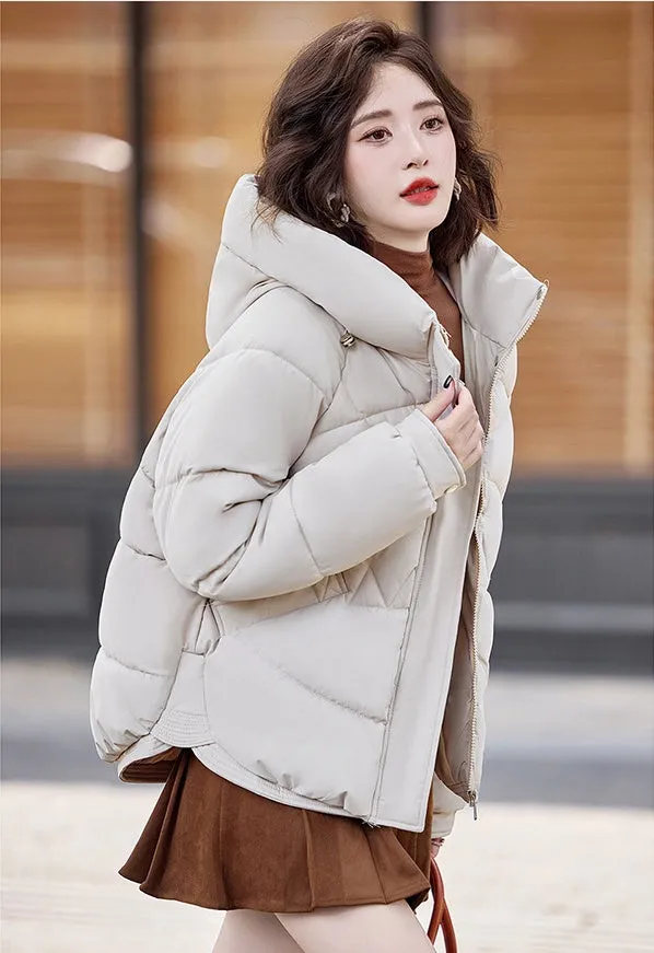 Relaxed-Fit Water-Resistant Puffer Jacket for Women Zip Up and Hooded