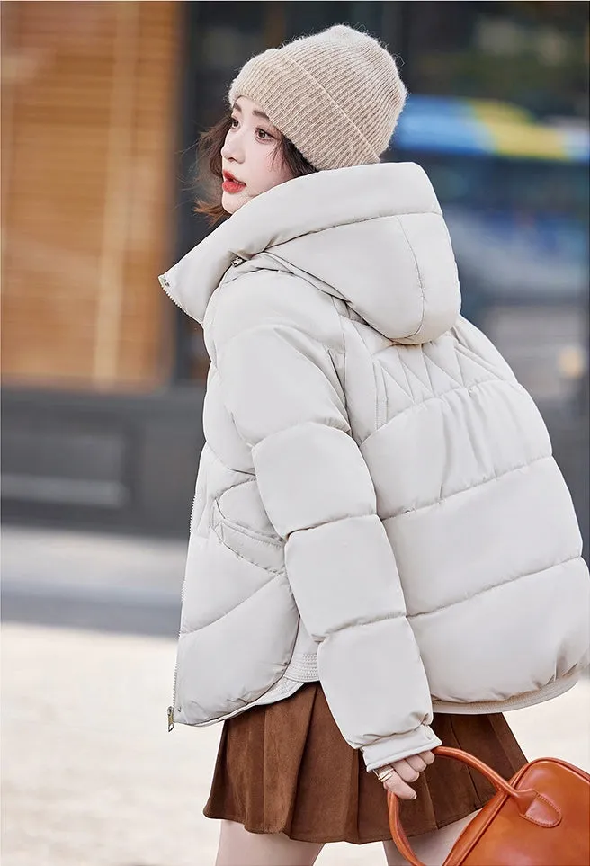 Relaxed-Fit Water-Resistant Puffer Jacket for Women Zip Up and Hooded