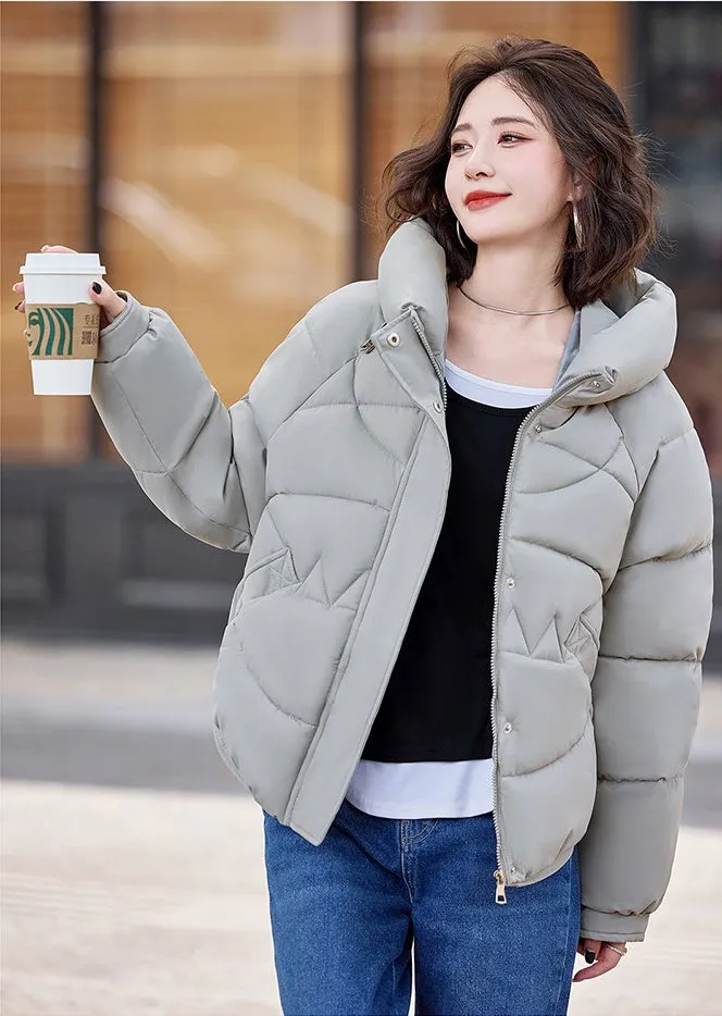 Relaxed-Fit Water-Resistant Puffer Jacket for Women Zip Up and Hooded