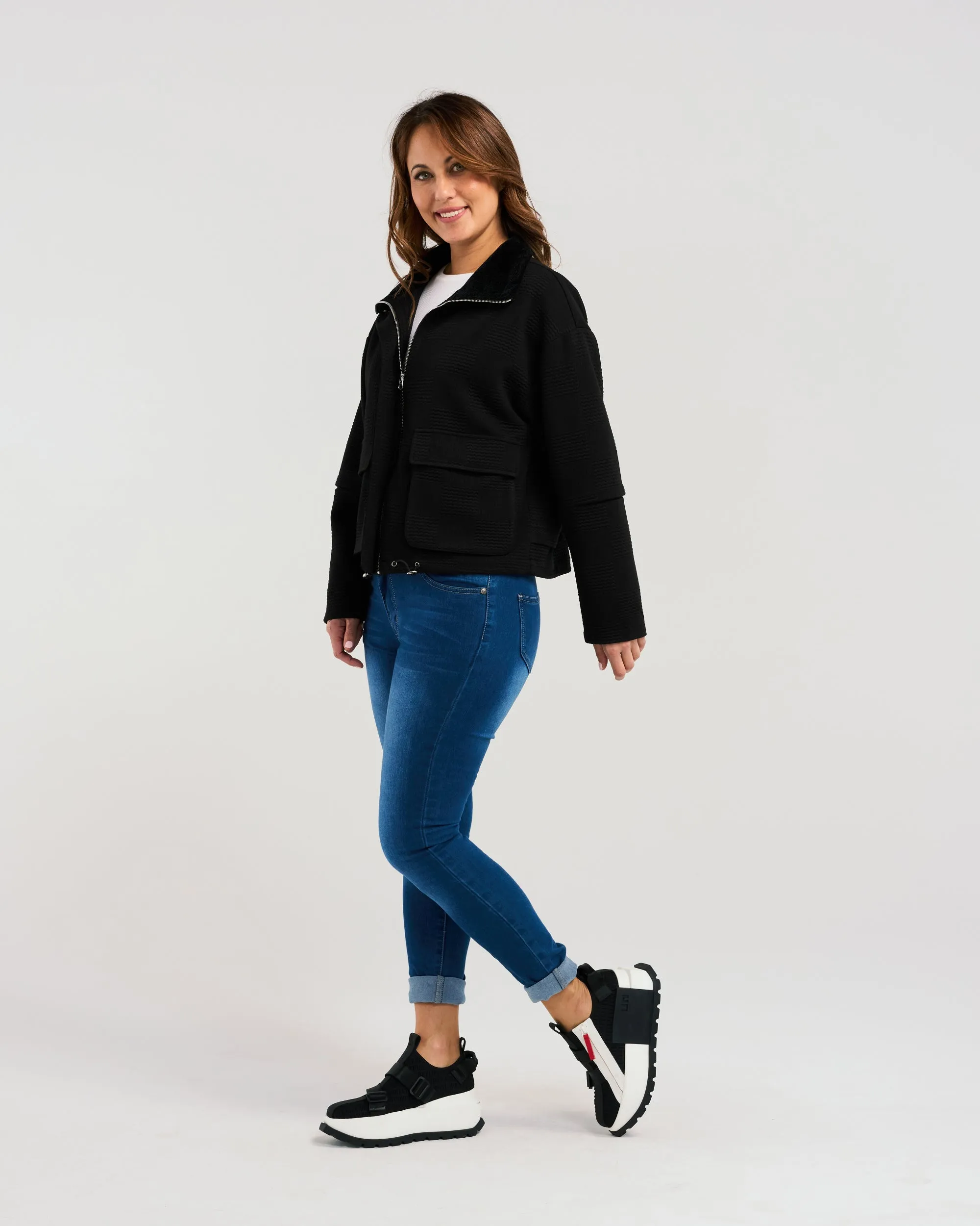 River jacket	Black