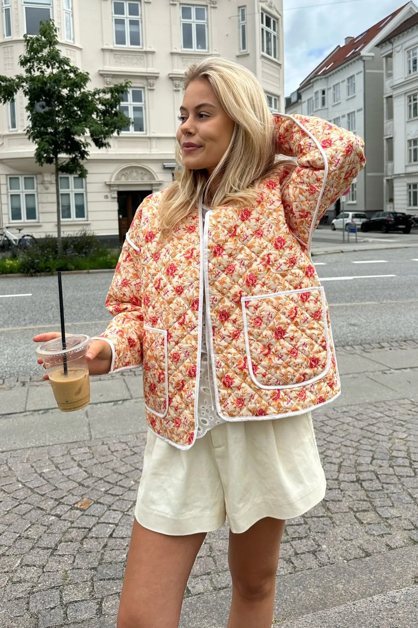 SagaIC Jakke - Lyserød Blomsterprint