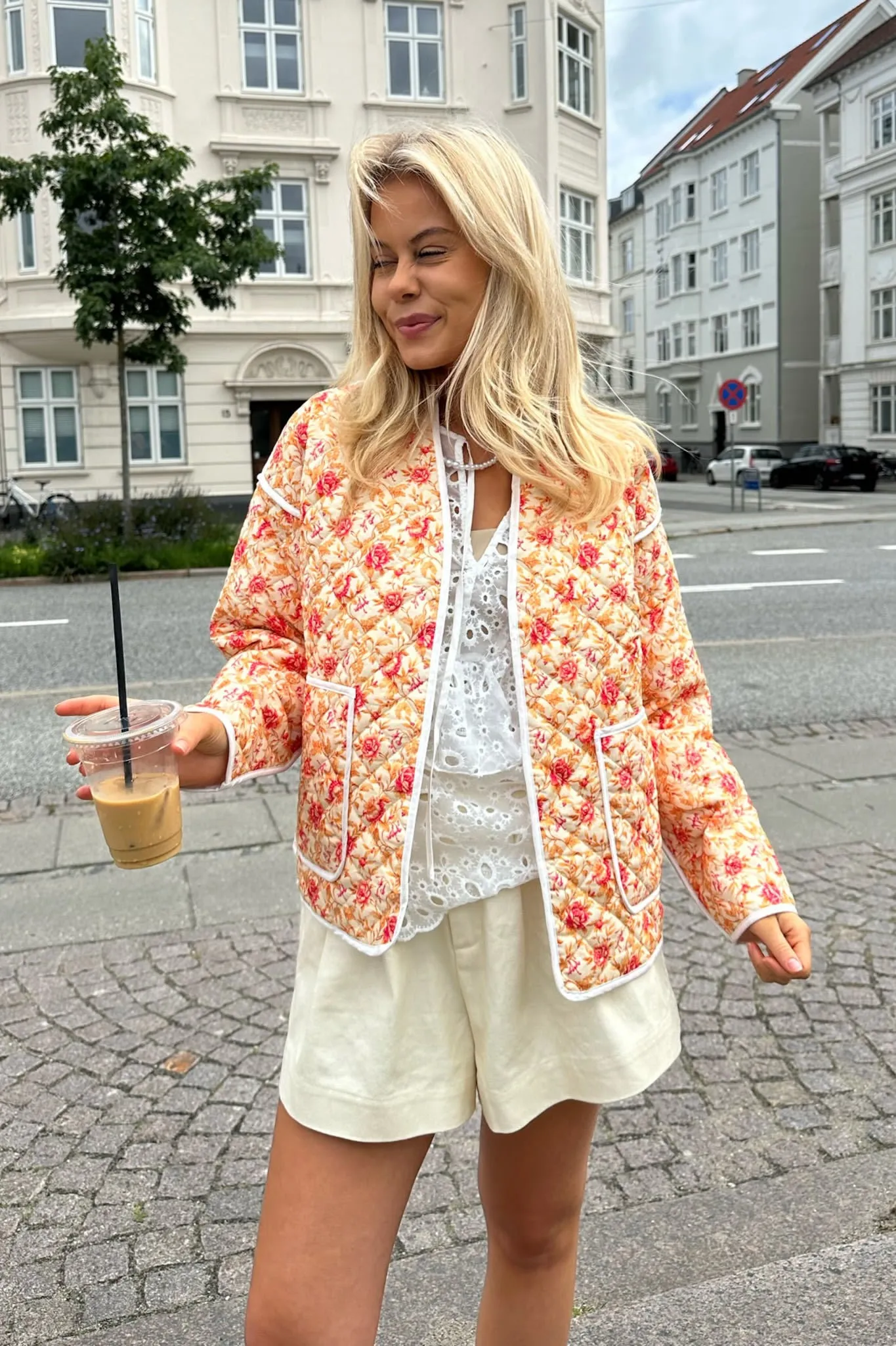 SagaIC Jakke - Lyserød Blomsterprint
