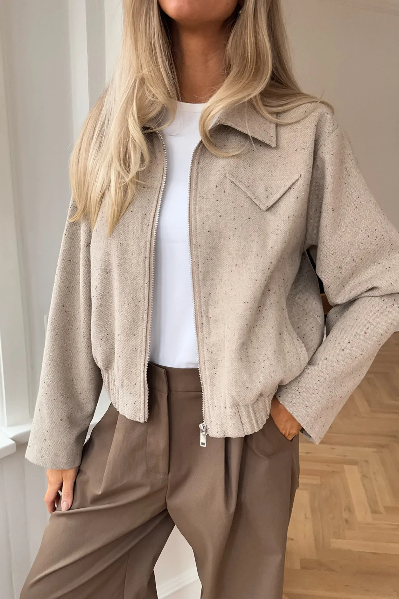SarahIC Kort Jakke - Beige Meleret