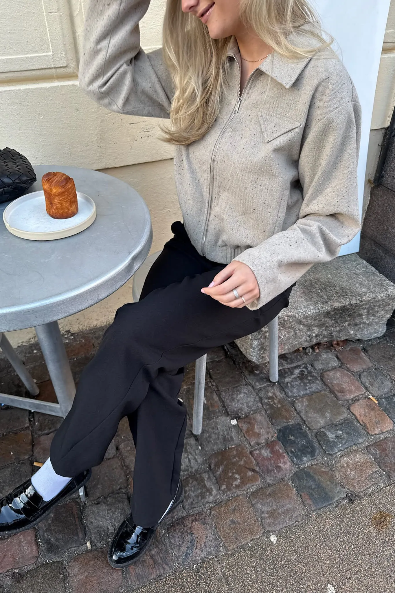 SarahIC Kort Jakke - Beige Meleret