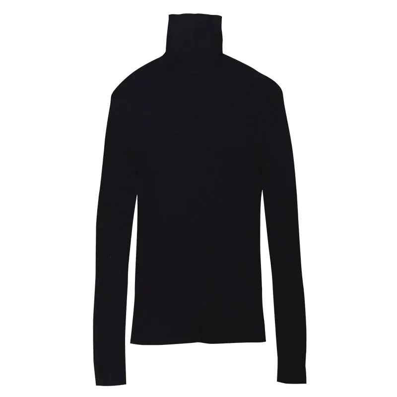 Seamless Merino Turtleneck Sweater