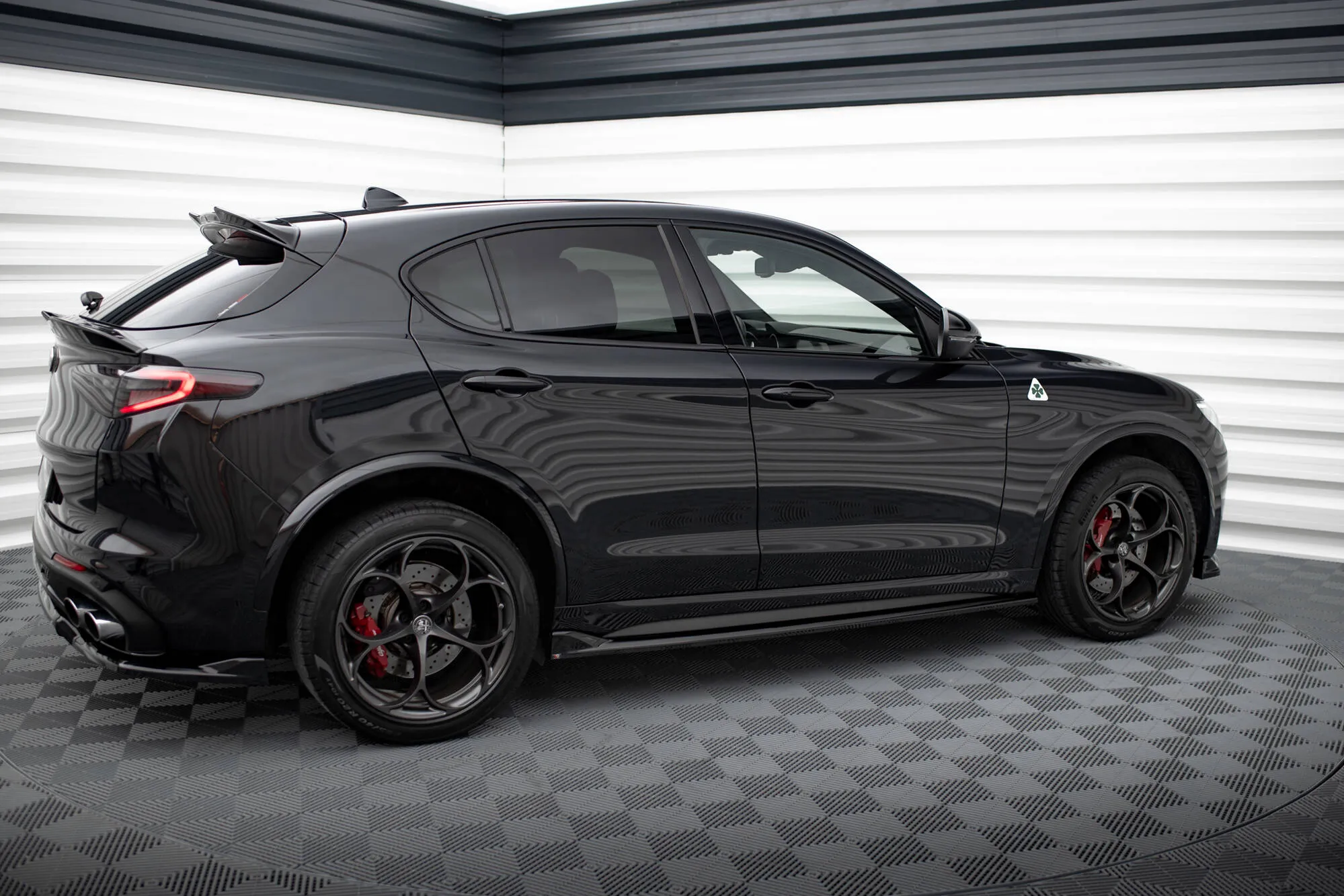 Side Skirts Diffusers Alfa Romeo Stelvio Quadrifoglio Mk1