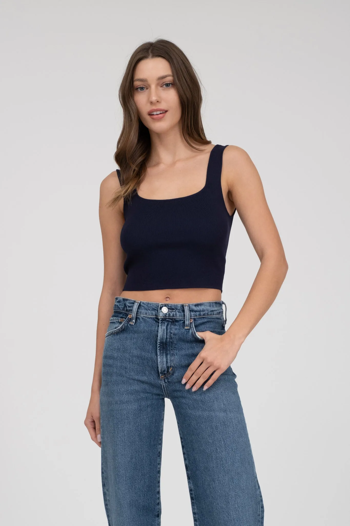 SLEEVELESS SWEATER KNIT CROPPED TANK TOP