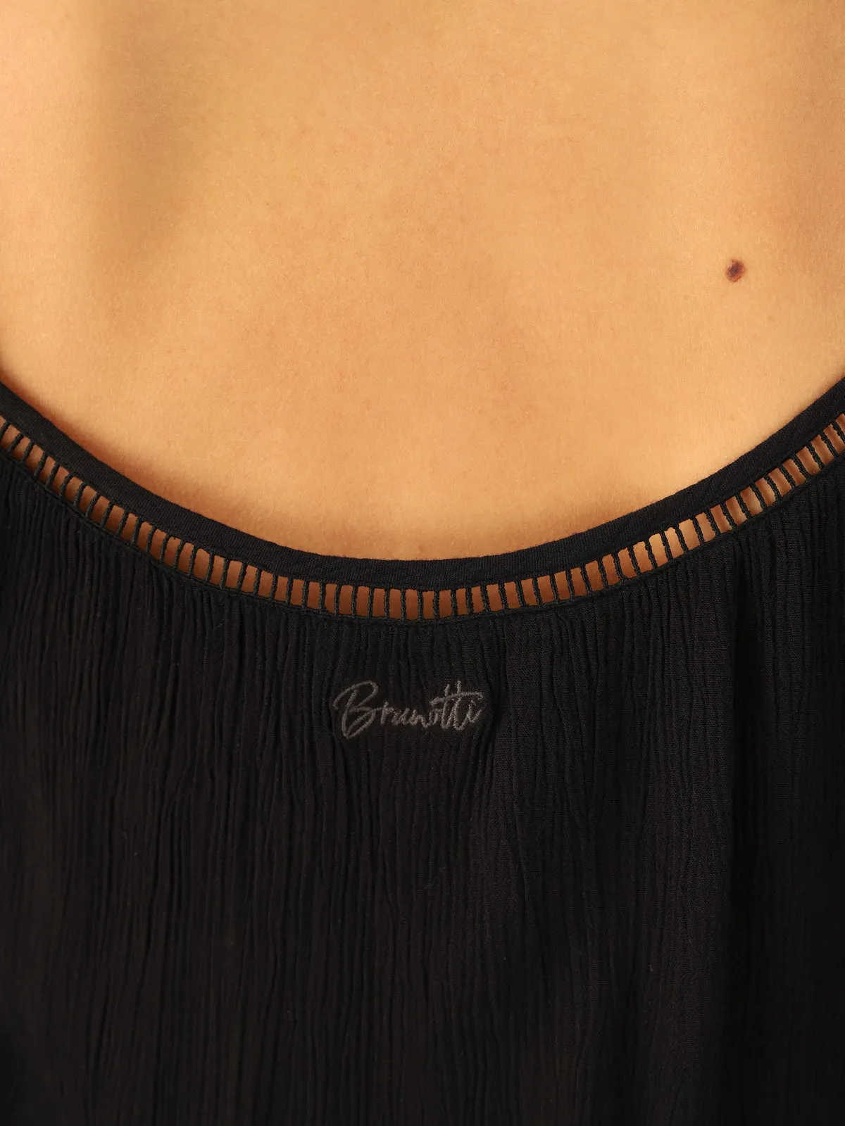 Tanye Women Top | Black