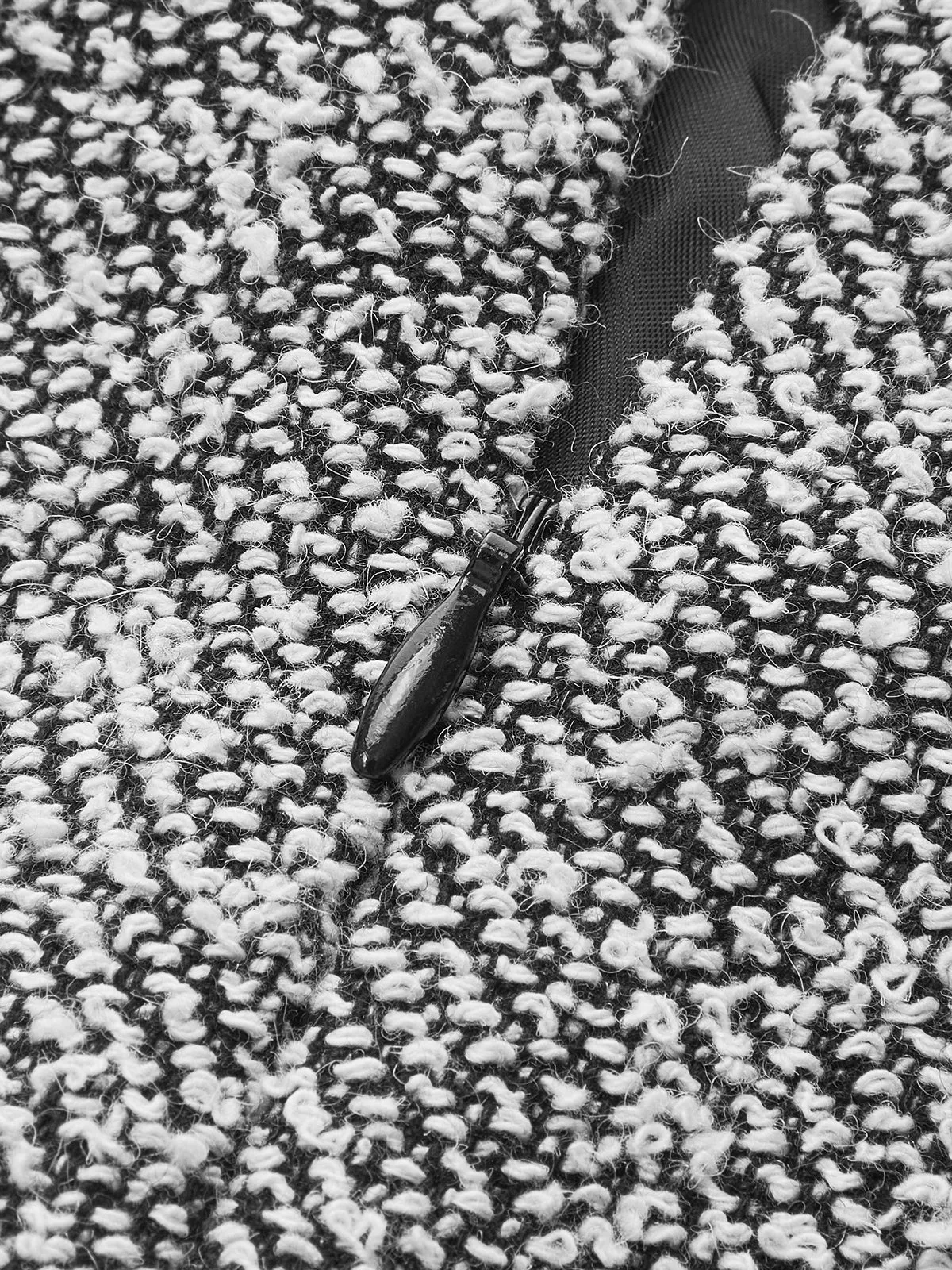 Textured Tweed Zipper Skirt