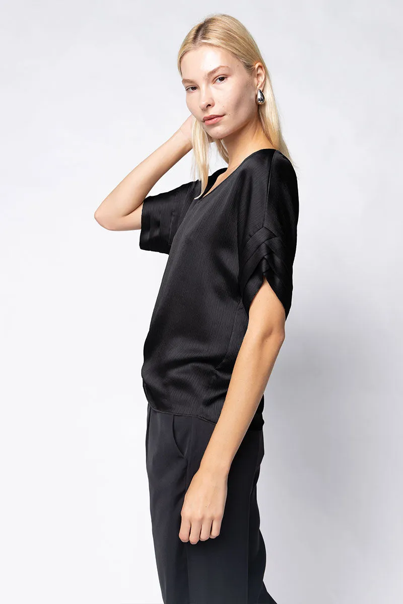 V-Neck Blouse With Bands Sleeve in Crinkle Satin