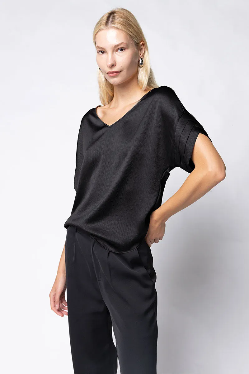 V-Neck Blouse With Bands Sleeve in Crinkle Satin