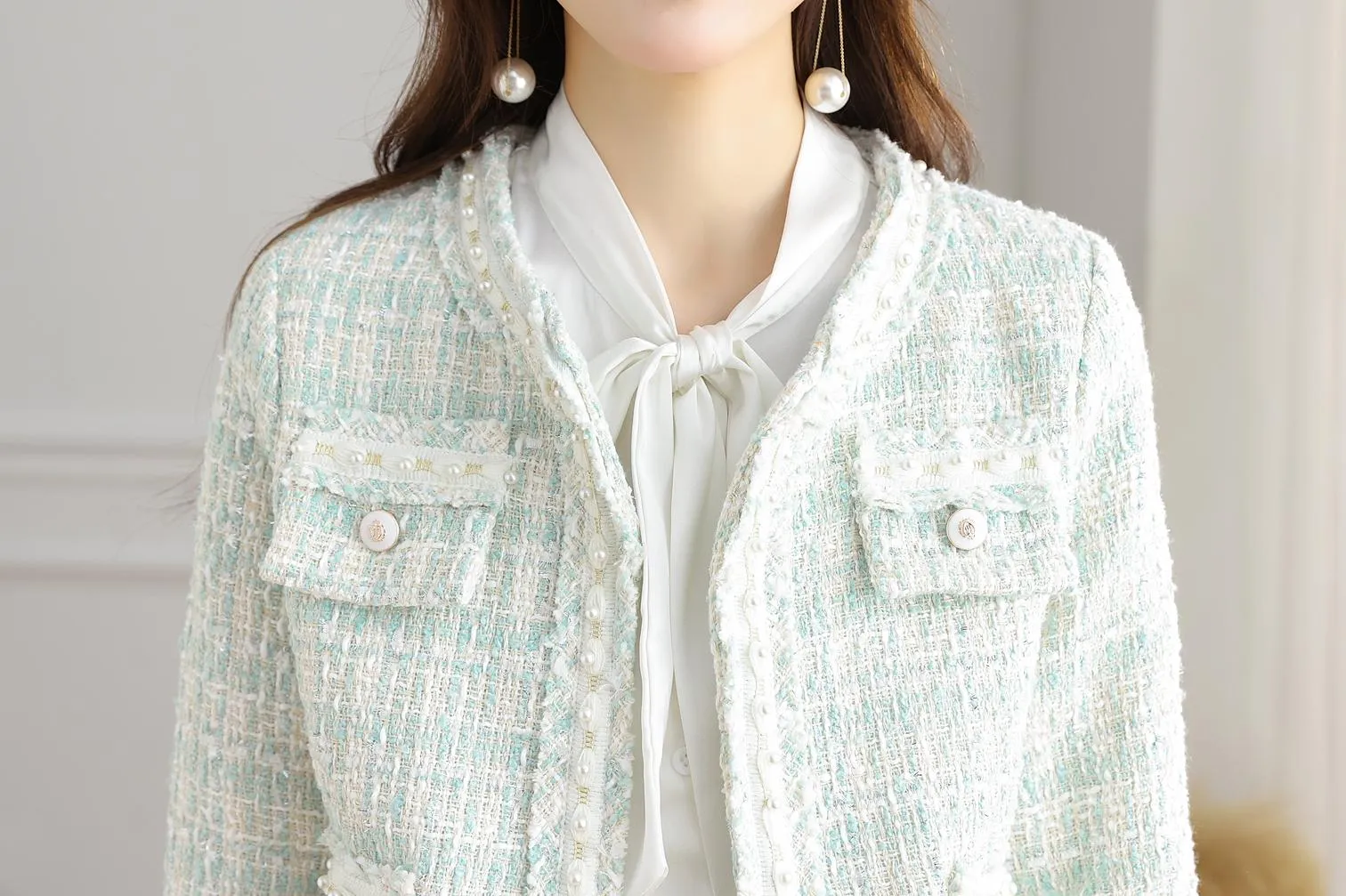 Women's Textured Print Blazer with Cropped Design