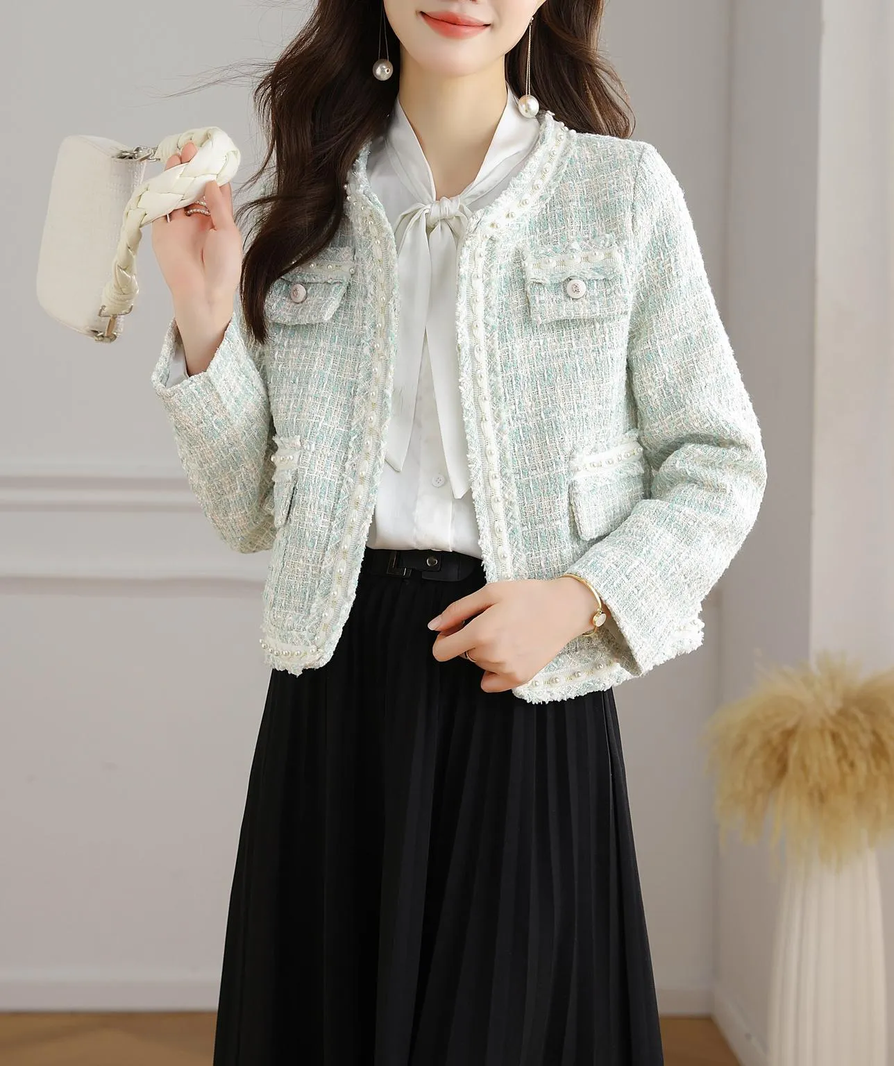 Women's Textured Print Blazer with Cropped Design