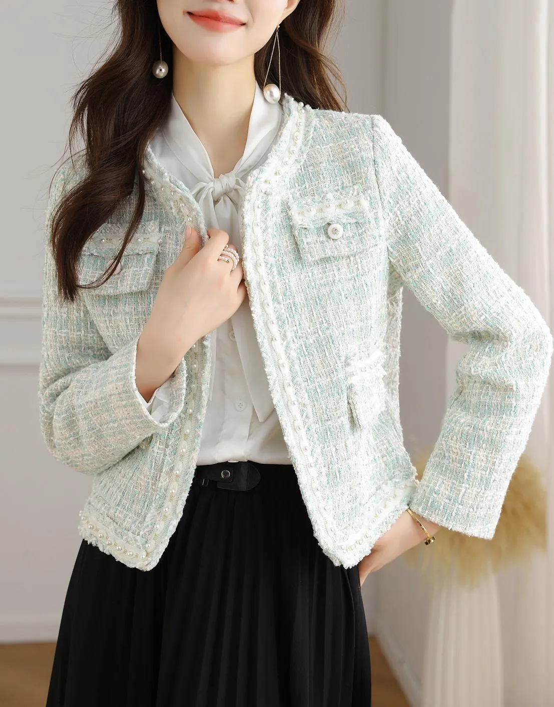 Women's Textured Print Blazer with Cropped Design