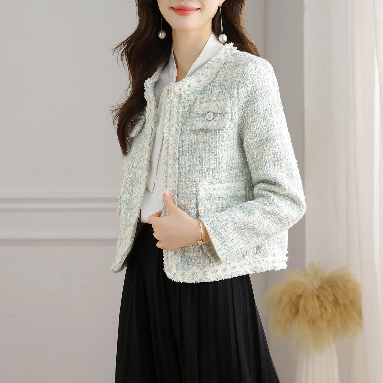 Women's Textured Print Blazer with Cropped Design